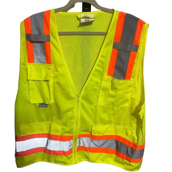 NWOT Pyramex Safety Vest Sz Large - Picture 1 of 7